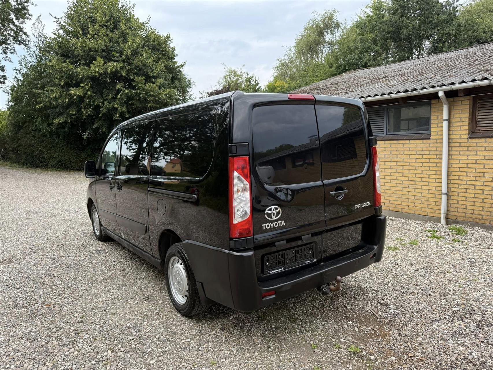 Billede af Toyota Proace L2H1 2,0 D T2 Splitbagdør 128HK Van 6g