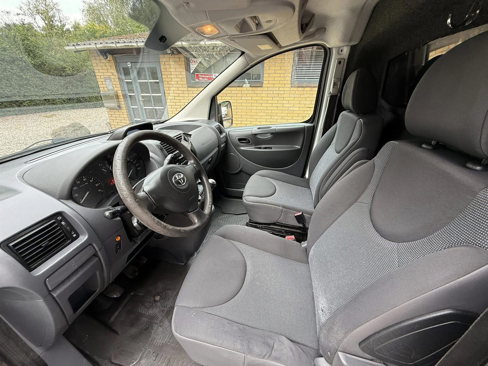 Billede af Toyota Proace L2H1 2,0 D T2 Splitbagdør 128HK Van 6g