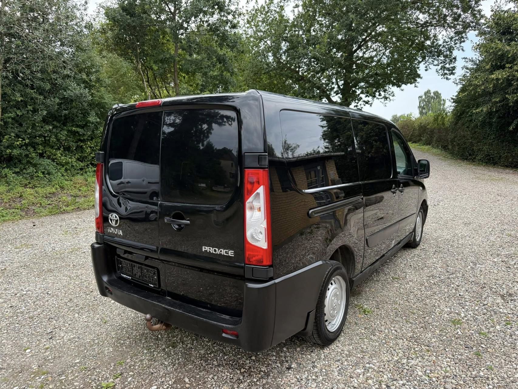 Billede af Toyota Proace L2H1 2,0 D T2 Splitbagdør 128HK Van 6g