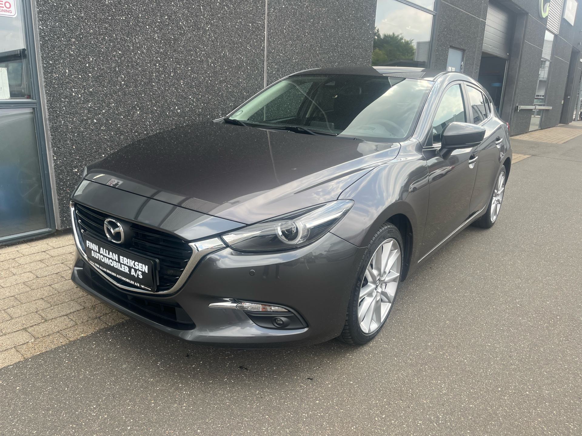 Billede af Mazda 3 2,0 Skyactiv-G Optimum 120HK 5d 6g