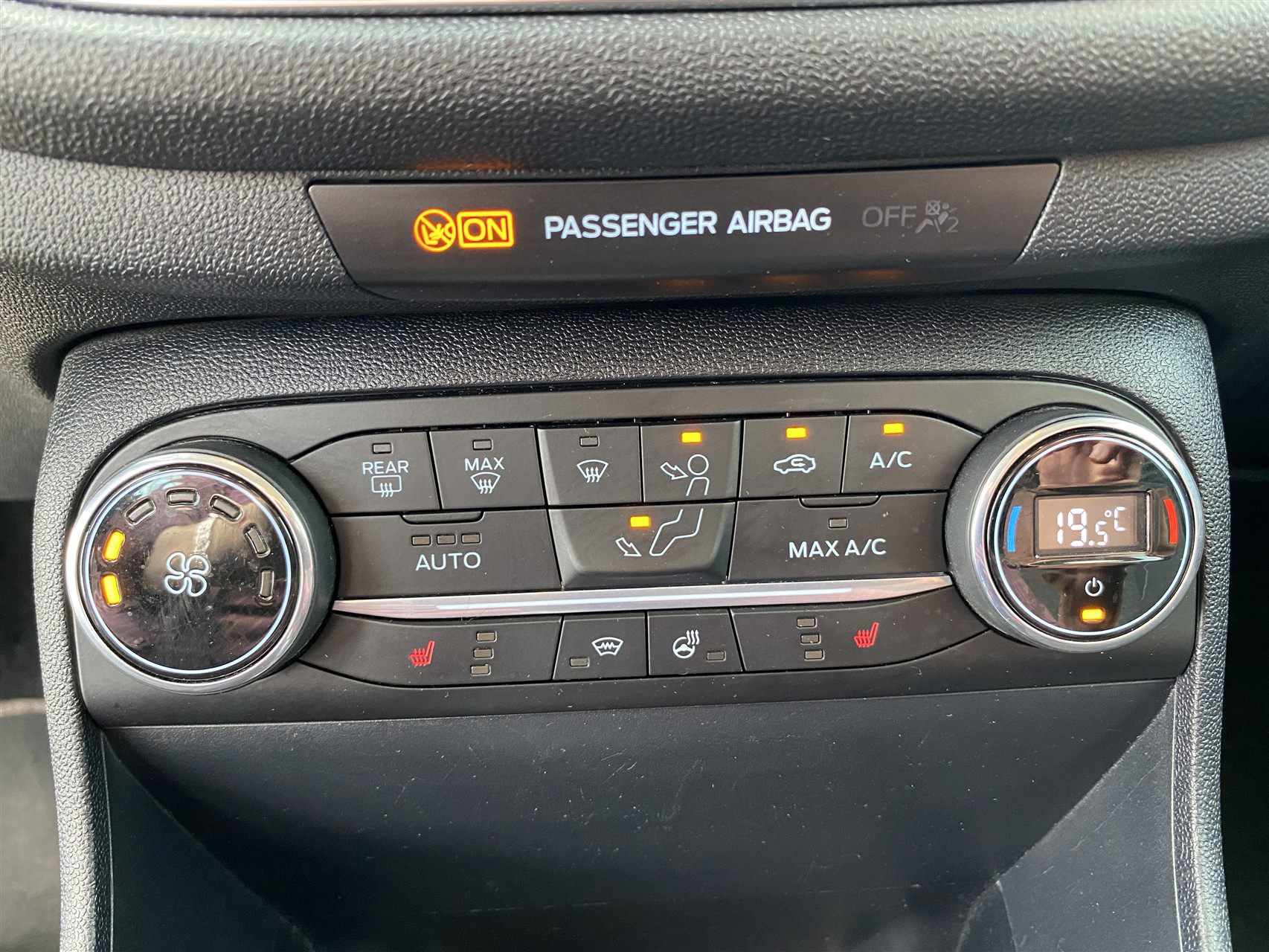 Billede af Ford Fiesta 1,0 EcoBoost Titanium X 95HK 5d 8g Aut.