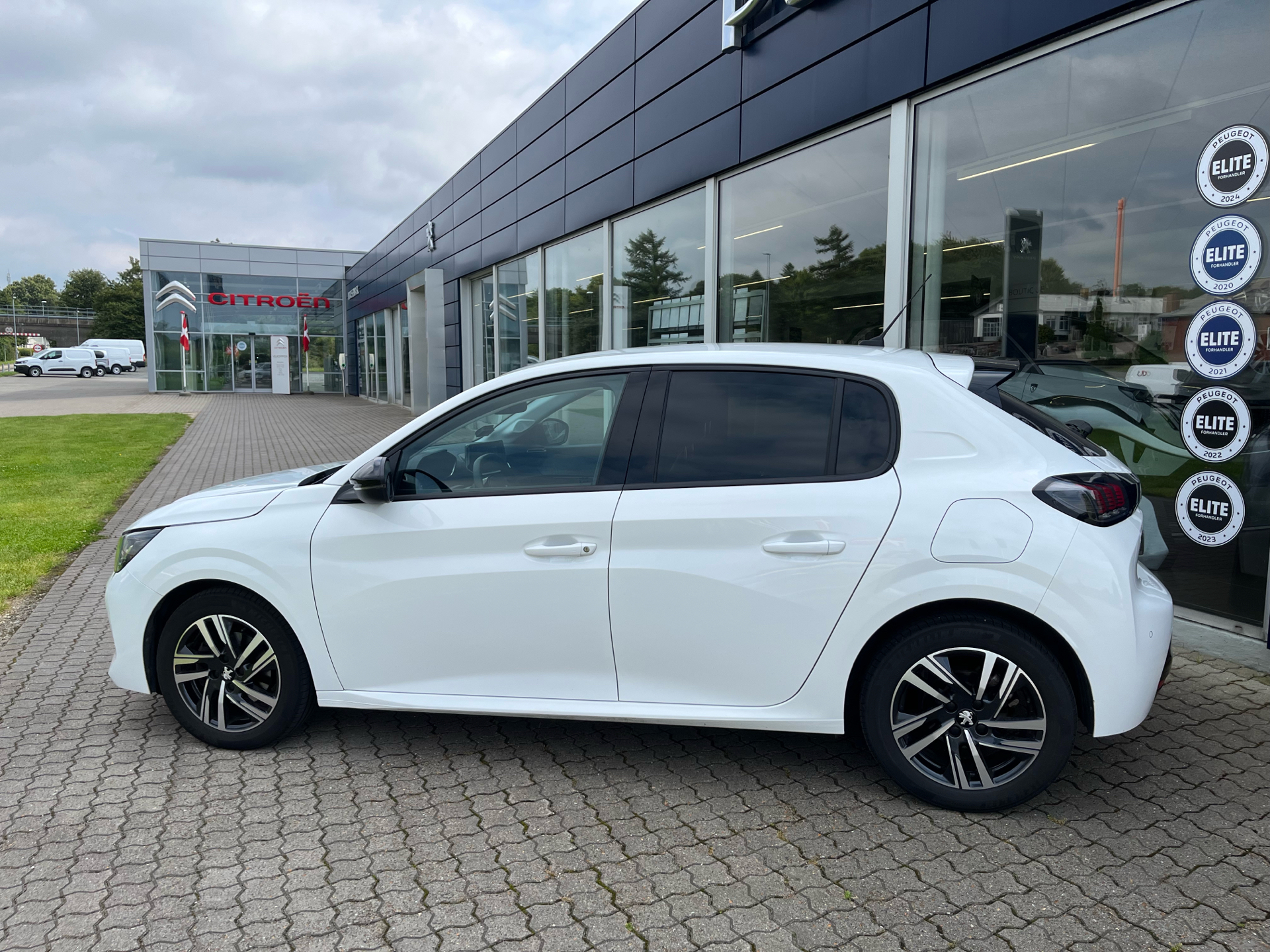 Billede af Peugeot 208 1,2 PureTech Allure 100HK 5d 6g