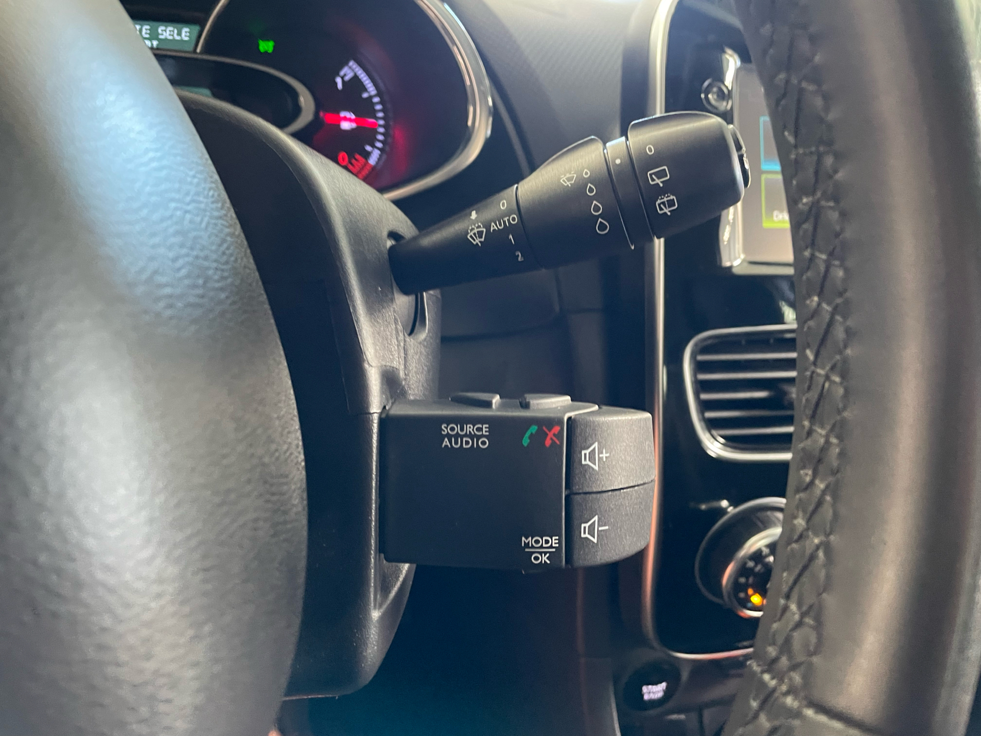 Billede af Renault Clio Sport Tourer 0,9 Energy TCe Zen 90HK Stc