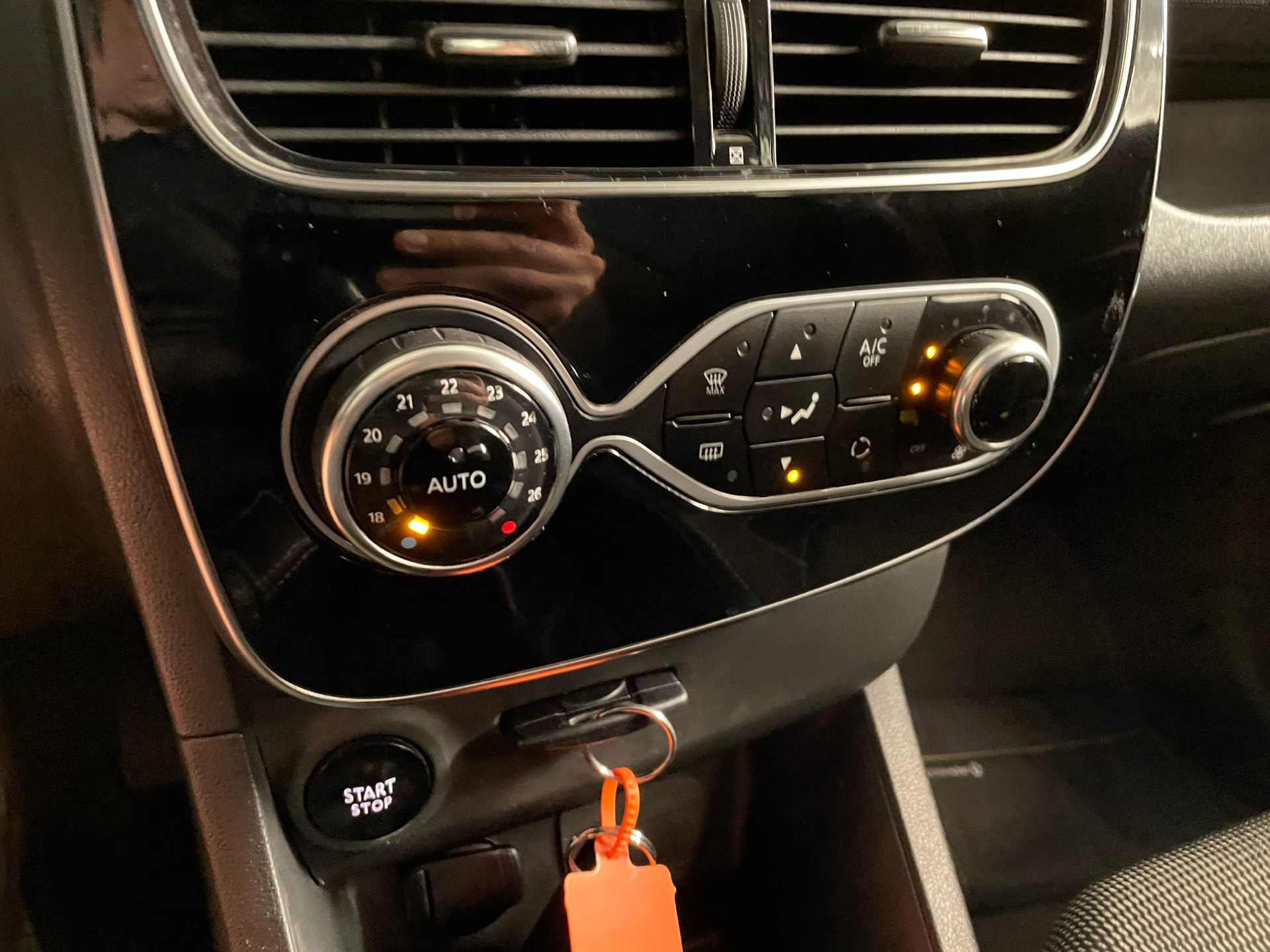 Billede af Renault Clio Sport Tourer 0,9 Energy TCe Zen 90HK Stc