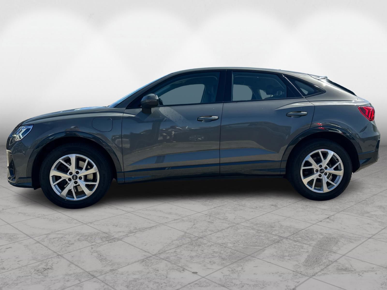 Billede af Audi Q3 Sportback 1,4 45 TFSI e  Plugin-hybrid Attitude Plus S Tronic 245HK 5d 6g Aut.