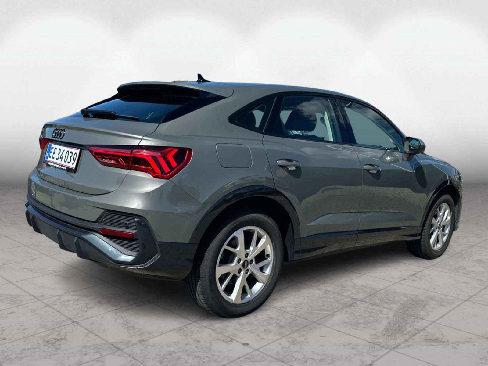 Billede af Audi Q3 Sportback 1,4 45 TFSI e  Plugin-hybrid Attitude Plus S Tronic 245HK 5d 6g Aut.