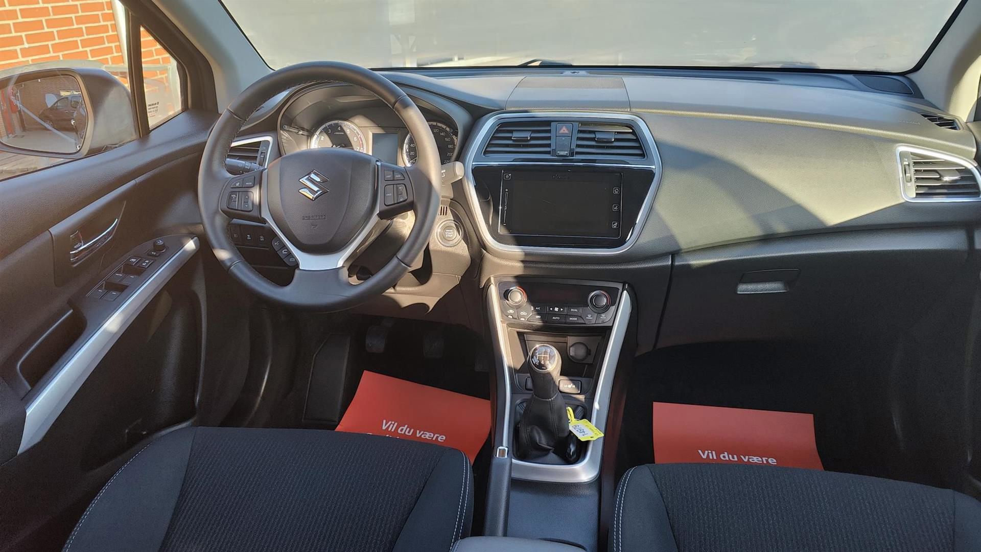Billede af Suzuki S-Cross 1,0 Boosterjet Active 112HK 5d