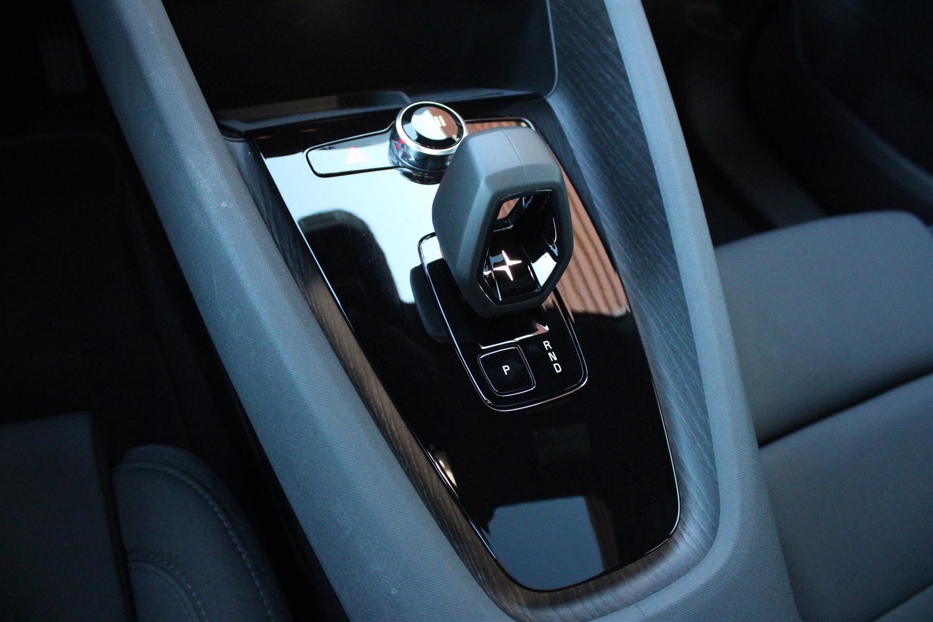 Billede af Polestar 2 EL Long range Dual motor AWD 421HK 5d Aut.