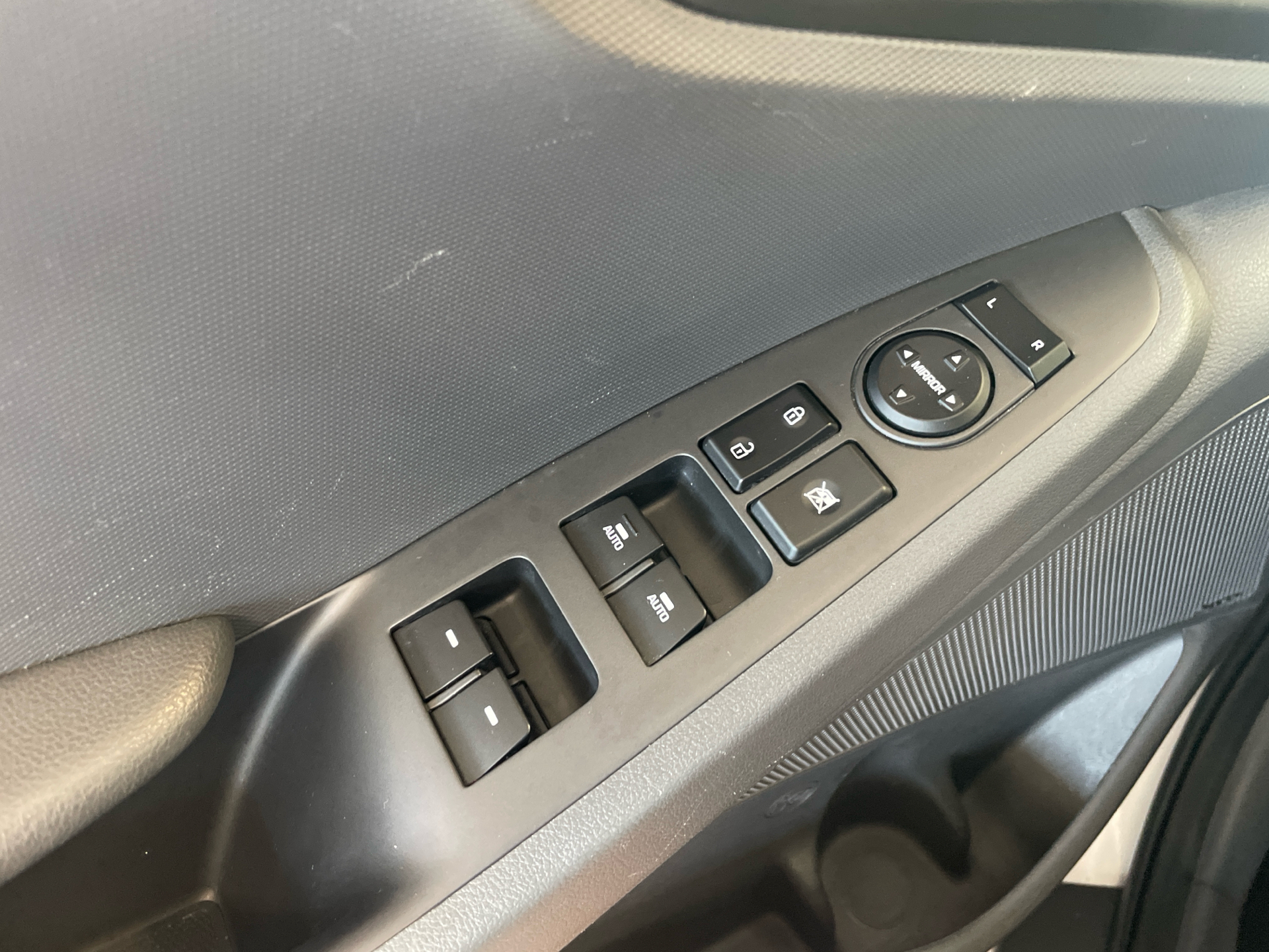 Billede af Hyundai Ioniq 1,6 GDI  Hybrid Trend DCT 141HK 5d 6g Aut.