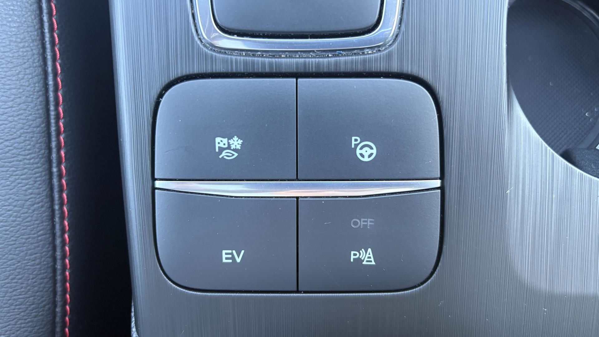 Billede af Ford Kuga 2,5 Plugin-hybrid ST-Line X CVT 225HK 5d Trinl. Gear