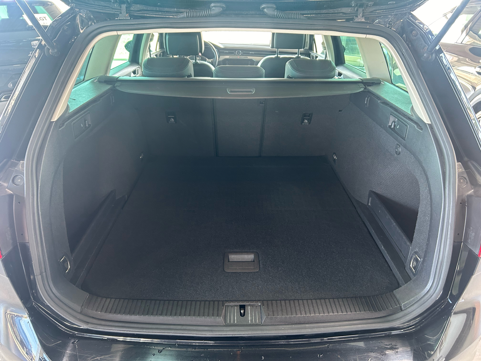 Billede af VW Passat Variant 1,5 TSI EVO ACT Highline Premium DSG 150HK Stc 7g Aut.