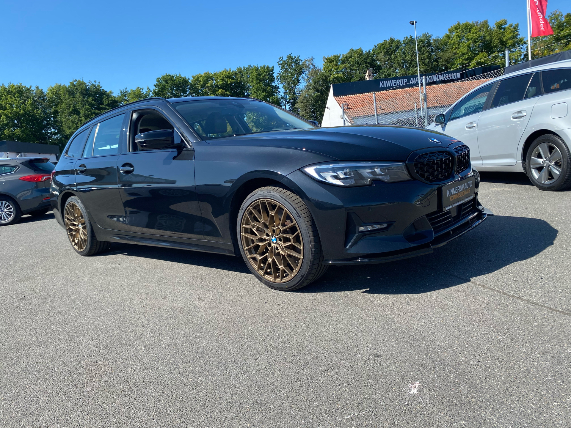 Billede af BMW 330e Touring 2,0 Plugin-hybrid Sport Line Steptronic 292HK Stc 8g Aut.