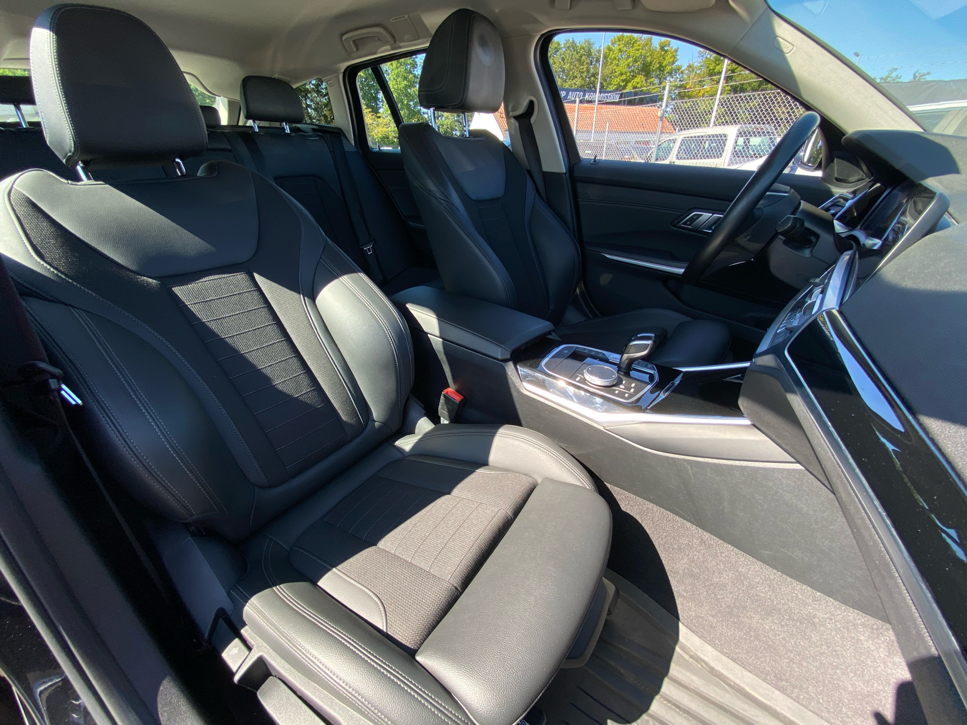 Billede af BMW 330e Touring 2,0 Plugin-hybrid Sport Line Steptronic 292HK Stc 8g Aut.