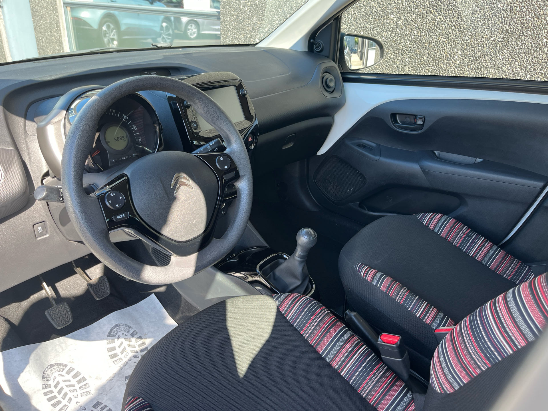 Billede af Citroën C1 1,0 VTi Shine 72HK 5d