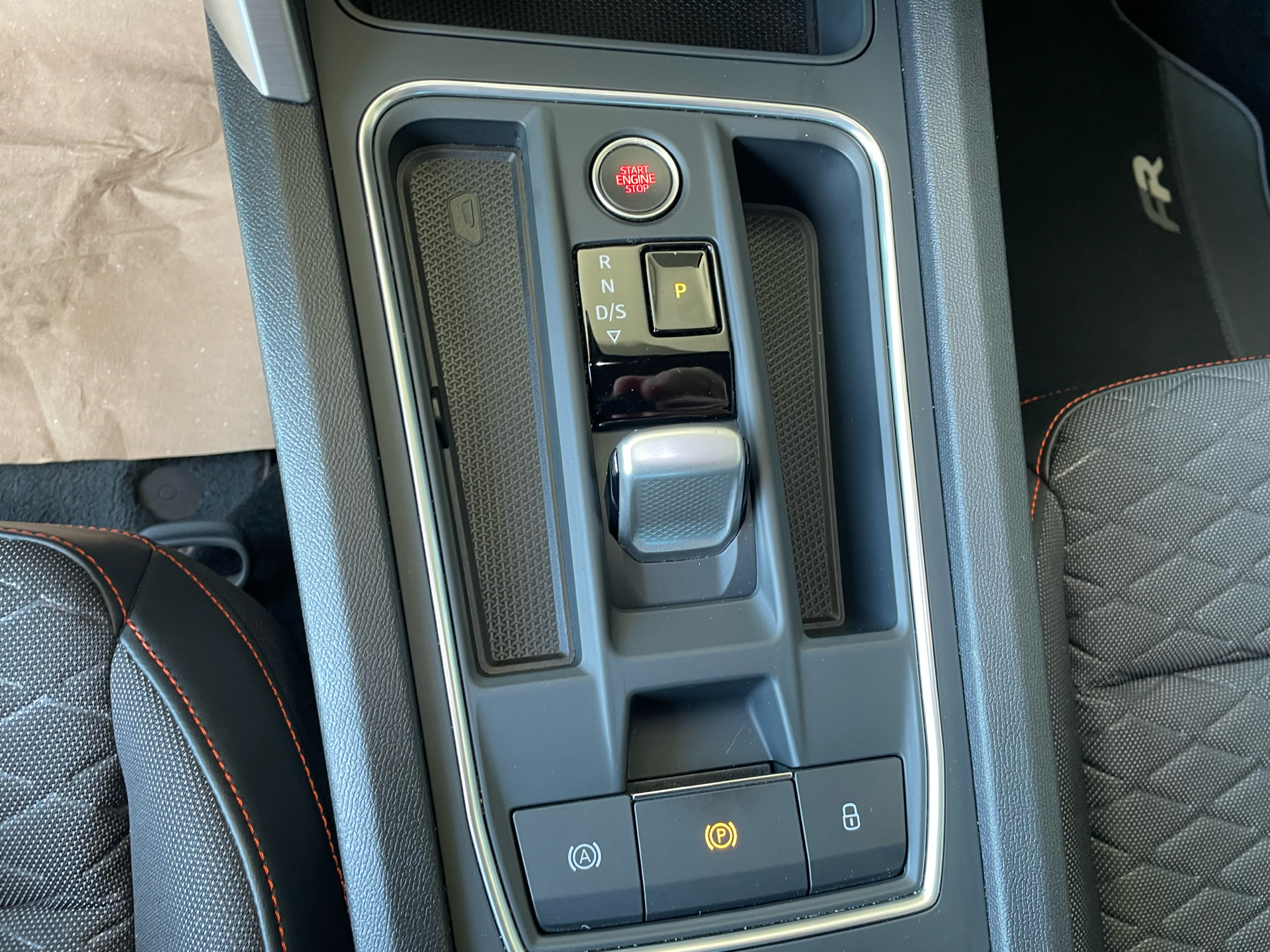 Billede af Seat Leon Sportstourer 1,5 e-TSI  Mild hybrid FR DSG 150HK Stc 7g Aut.