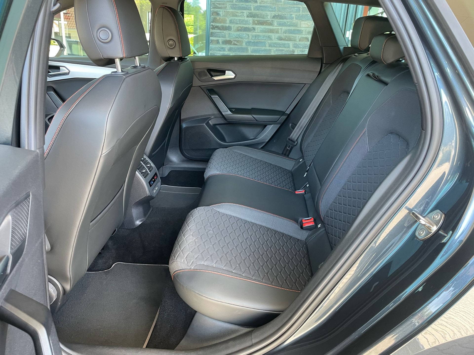 Billede af Seat Leon Sportstourer 1,5 e-TSI  Mild hybrid FR DSG 150HK Stc 7g Aut.