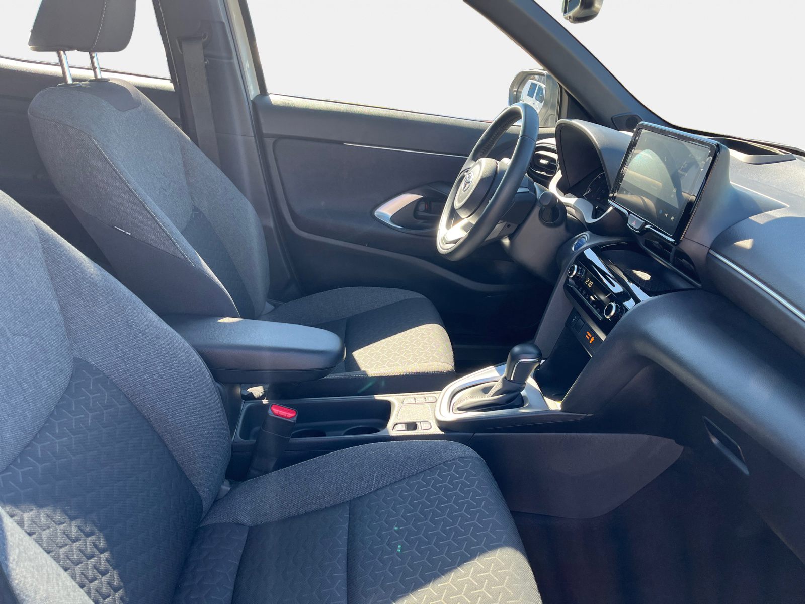 Billede af Toyota Yaris Cross 1,5 Hybrid Style 116HK 5d Trinl. Gear