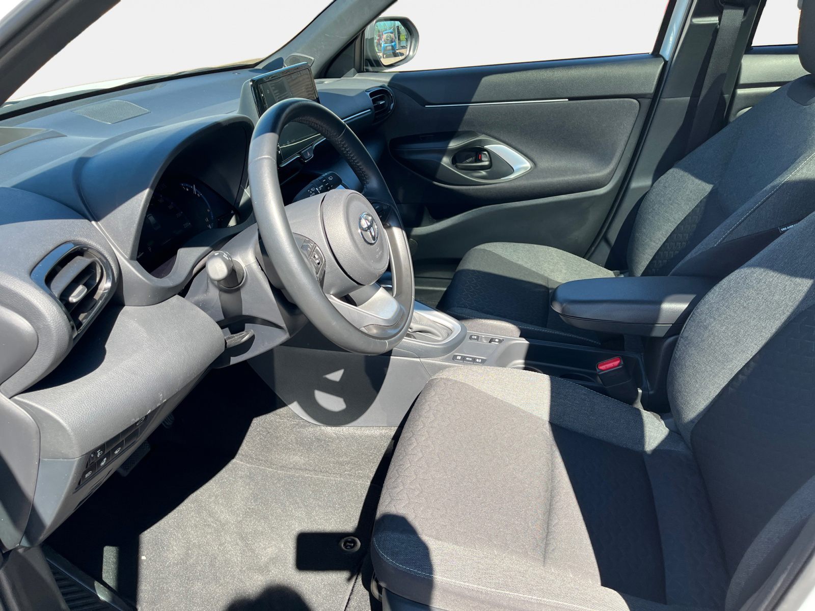 Billede af Toyota Yaris Cross 1,5 Hybrid Style 116HK 5d Trinl. Gear