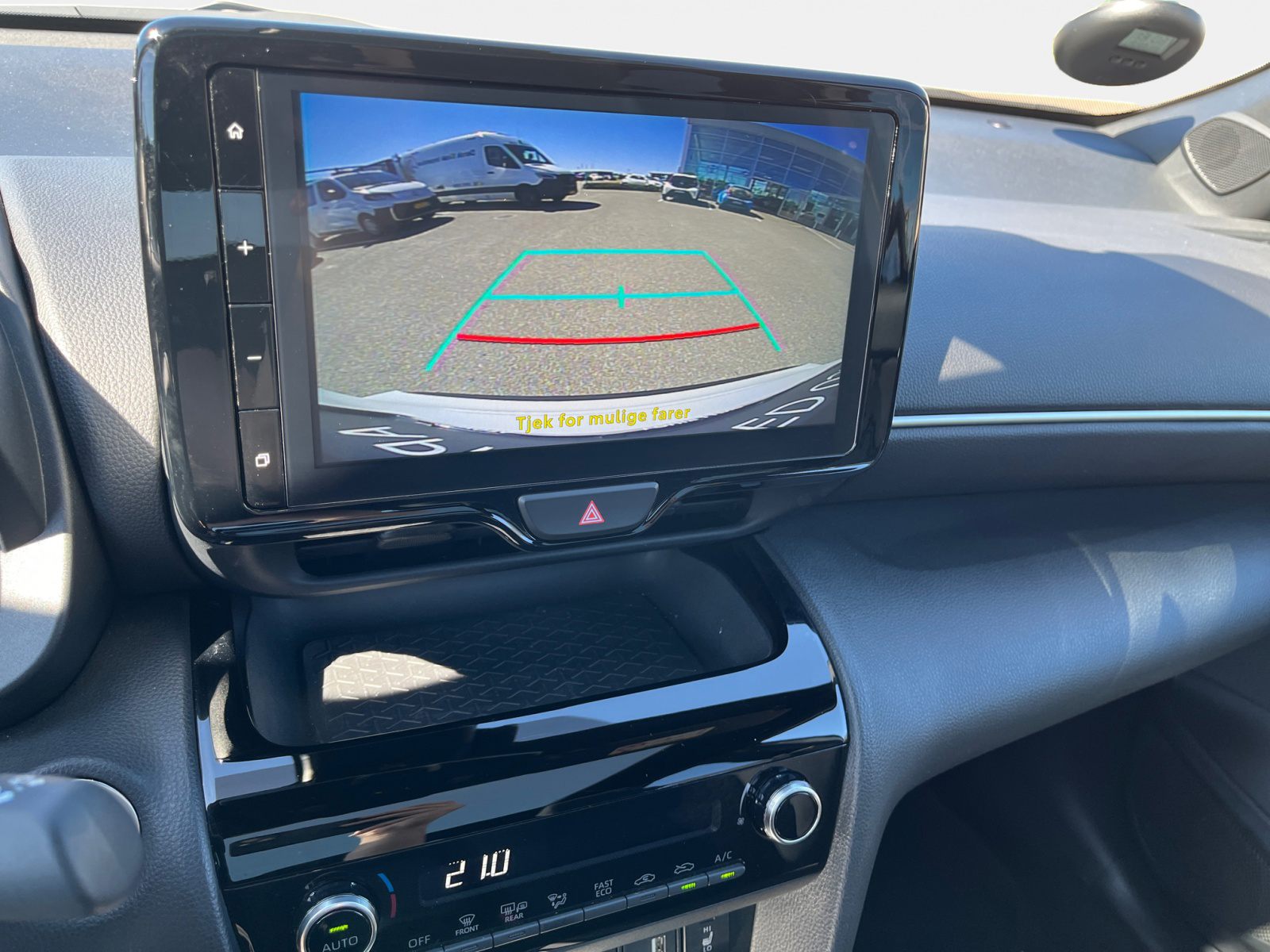 Billede af Toyota Yaris Cross 1,5 Hybrid Style 116HK 5d Trinl. Gear