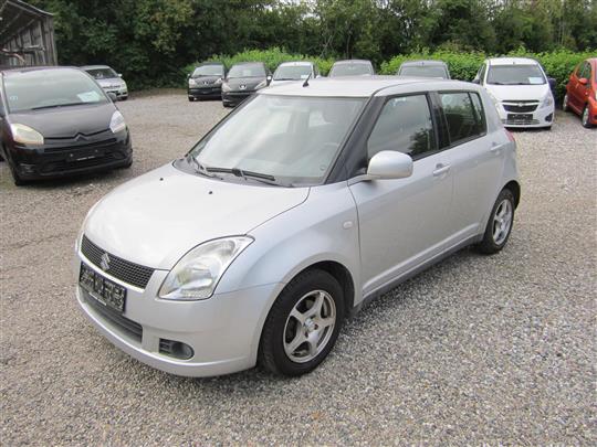 Suzuki Swift 1,5 GL 102HK 5d