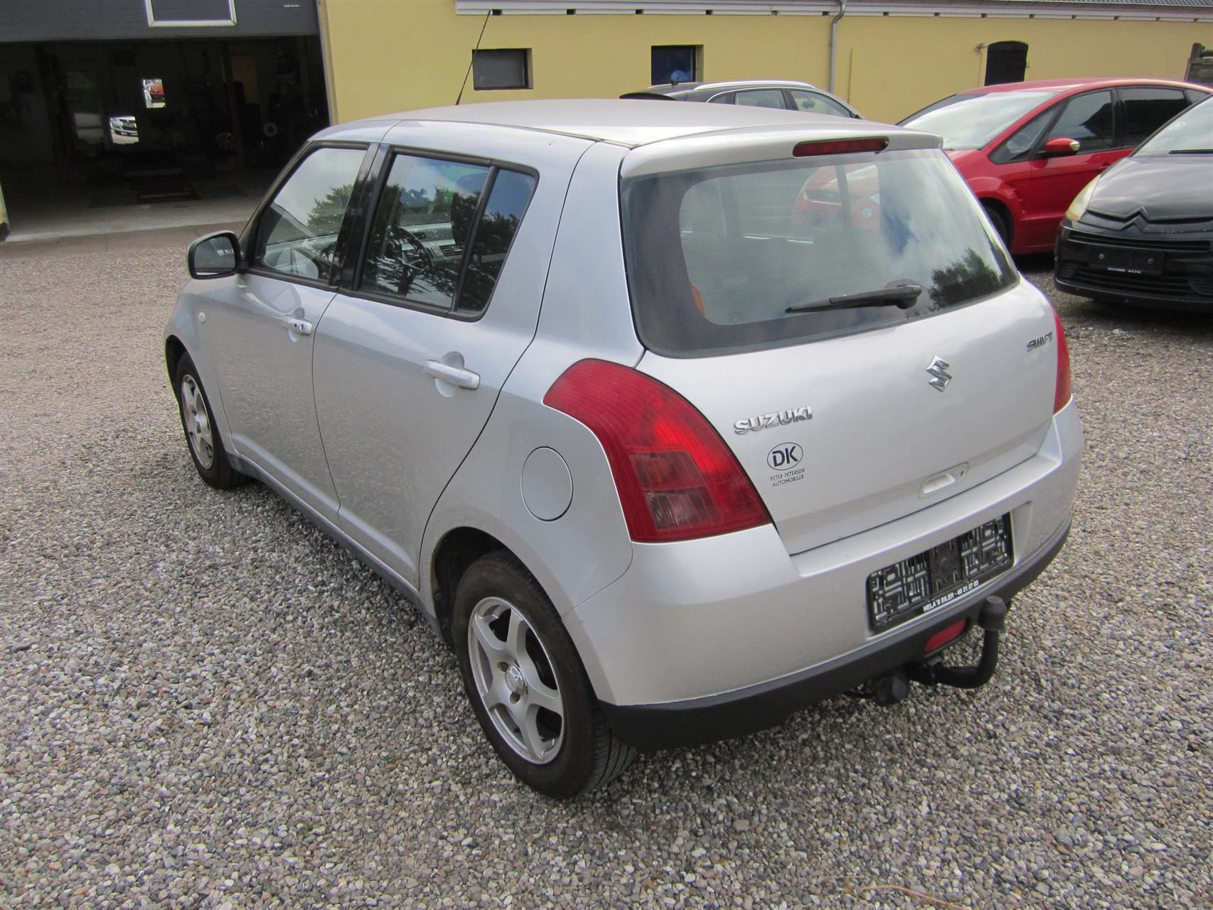 Billede af Suzuki Swift 1,5 GL 102HK 5d