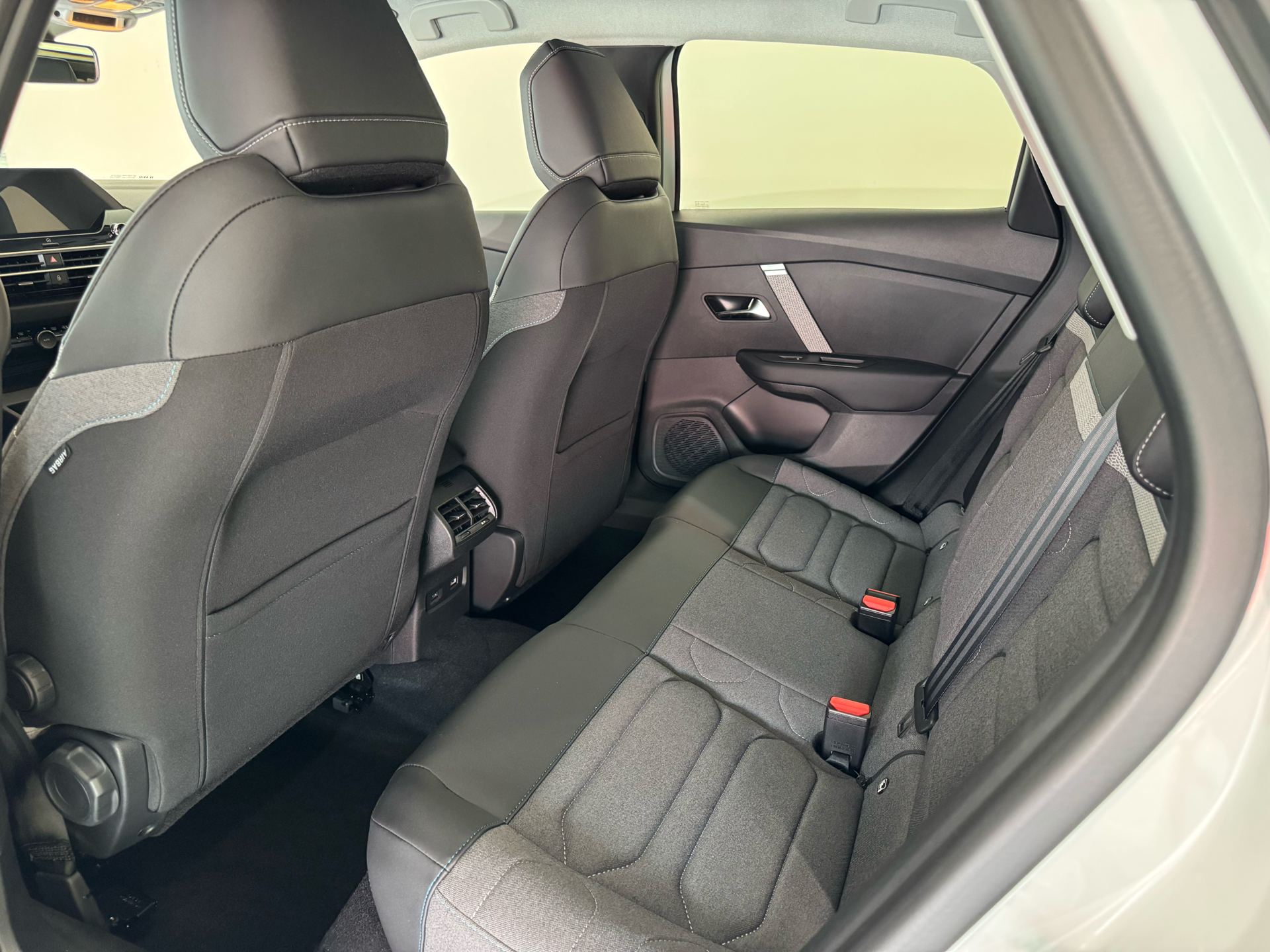 Billede af Citroën e-C4 EL You! 136HK 5d Aut.