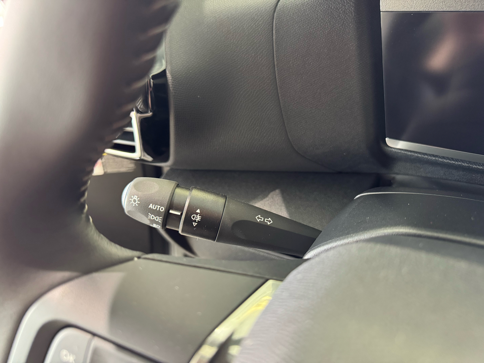 Billede af Citroën e-C4 EL You! 136HK 5d Aut.