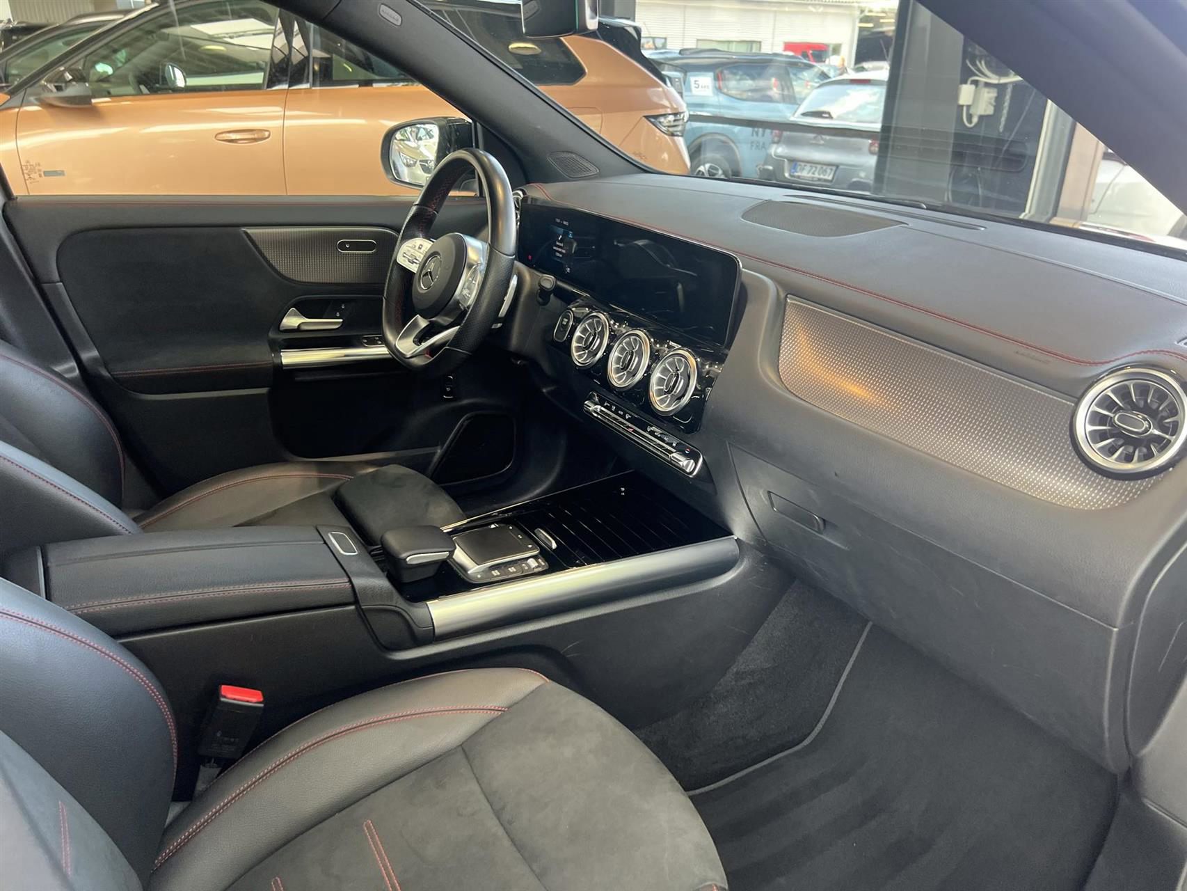 Billede af Mercedes-Benz EQA 300 EL AMG Premium 4Matic 228HK 5d Aut.