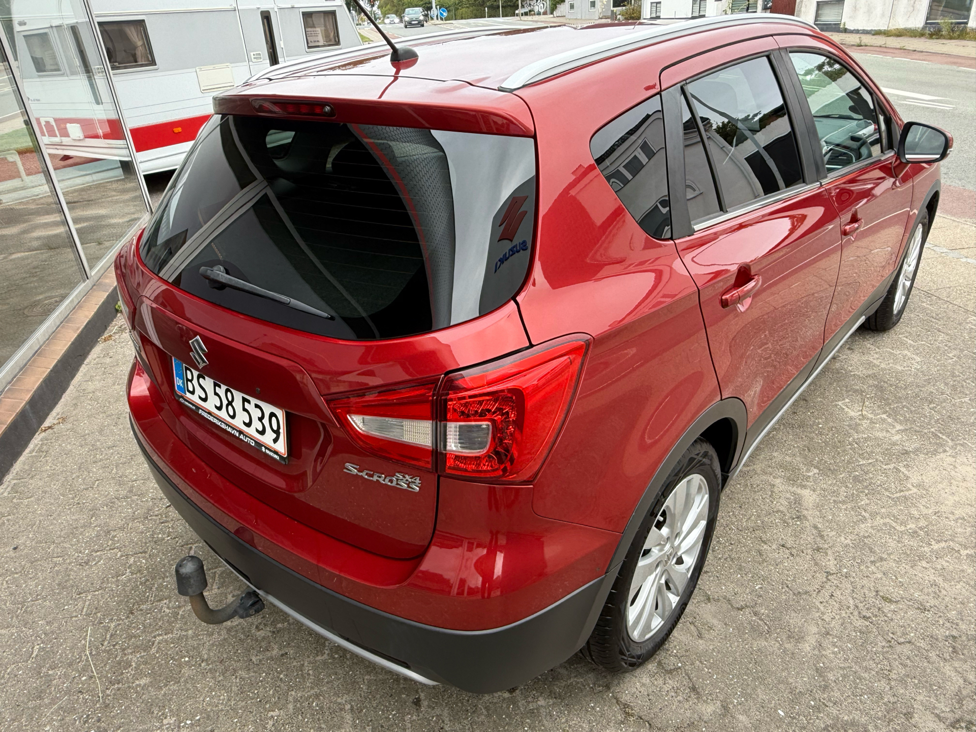 Billede af Suzuki S-Cross 1,0 Boosterjet Active 112HK 5d