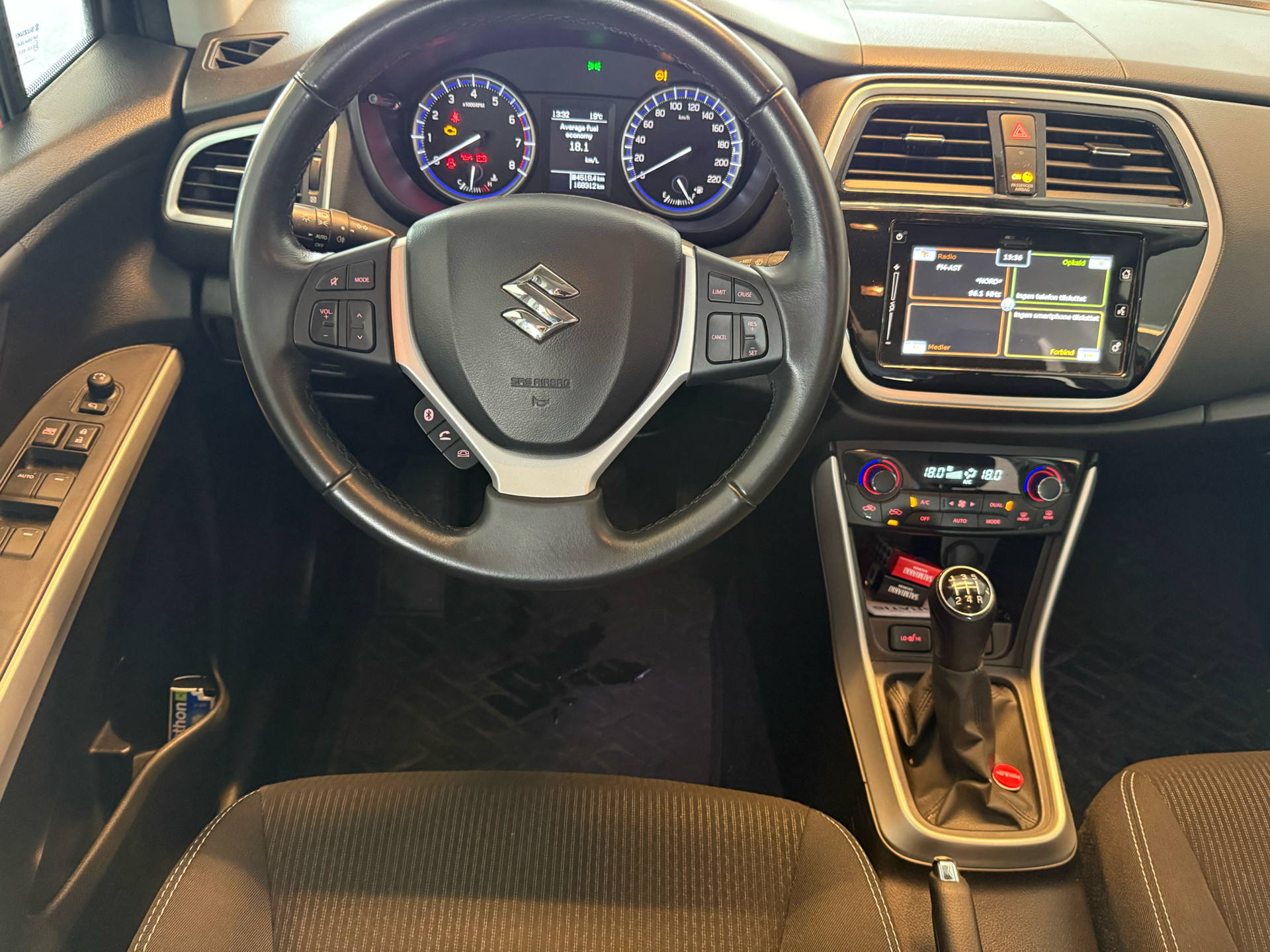 Billede af Suzuki S-Cross 1,0 Boosterjet Active 112HK 5d