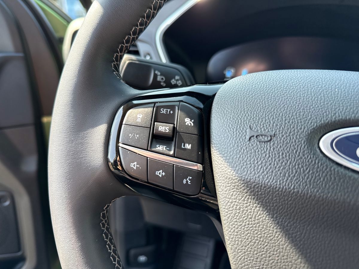 Billede af Ford Kuga 2,5 Plugin-hybrid Active X CVT 243HK 5d Aut.