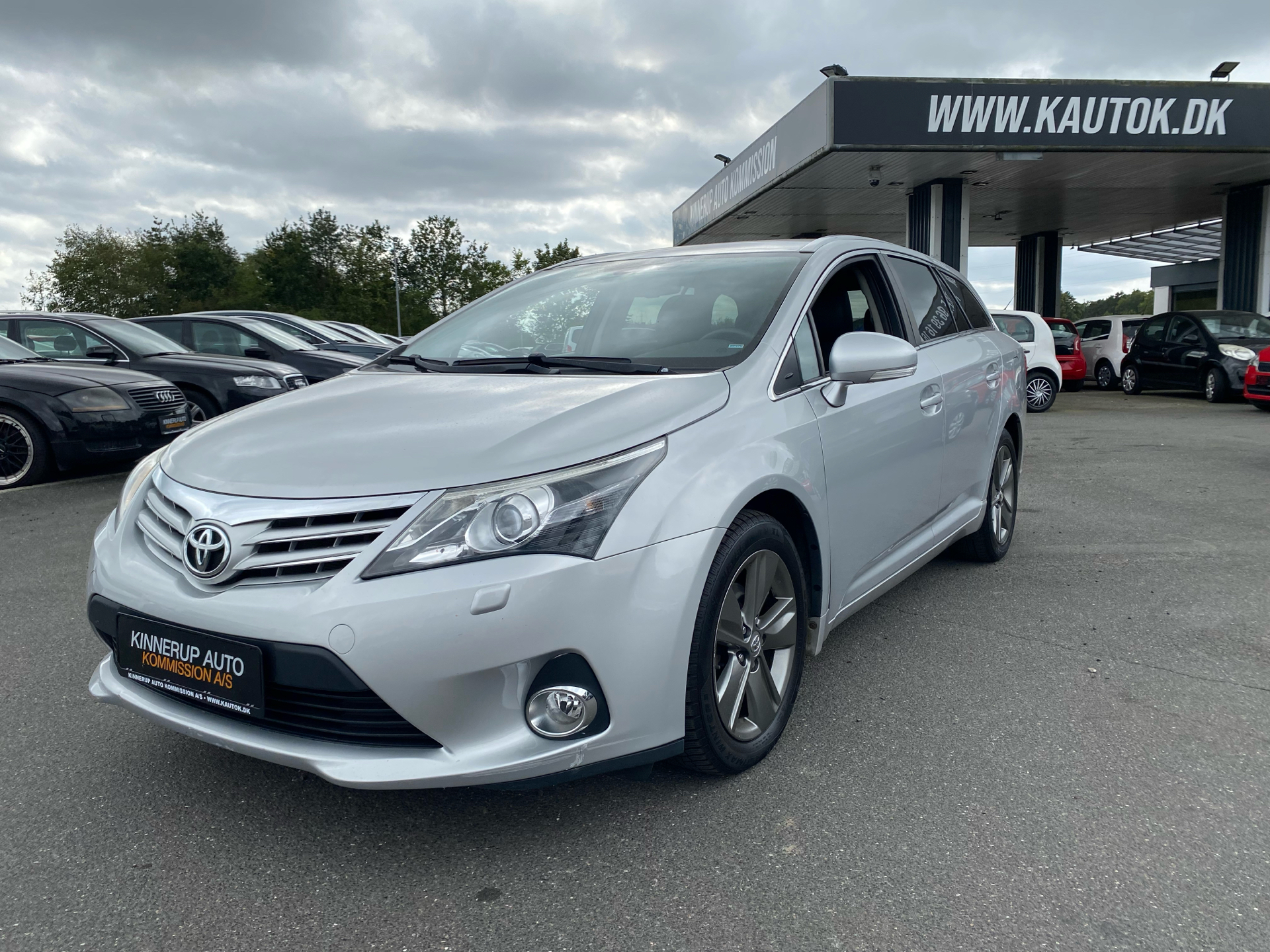 Billede af Toyota Avensis 2,0 D-4D DPF T2 Premium 124HK Stc 6g