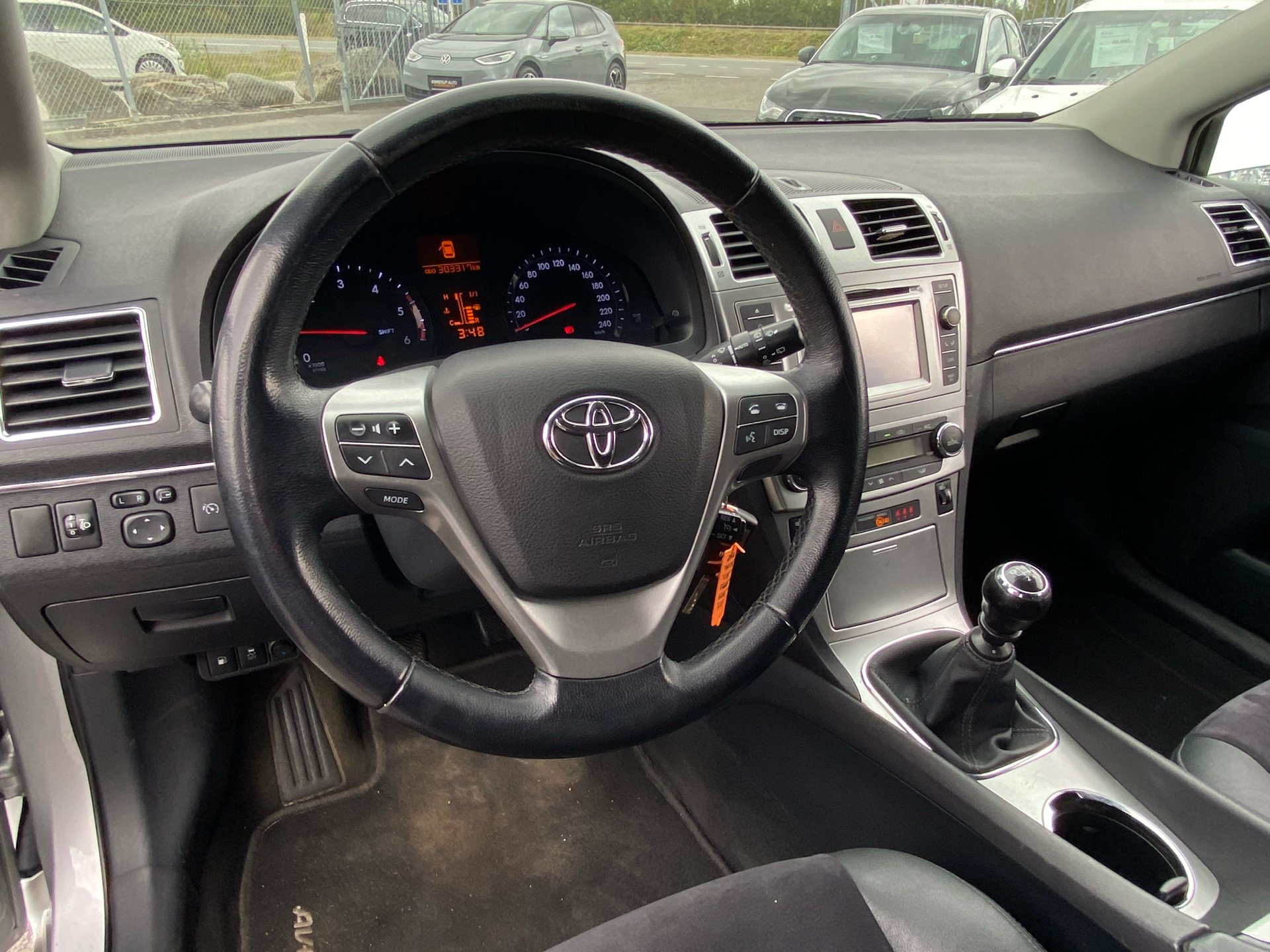 Billede af Toyota Avensis 2,0 D-4D DPF T2 Premium 124HK Stc 6g