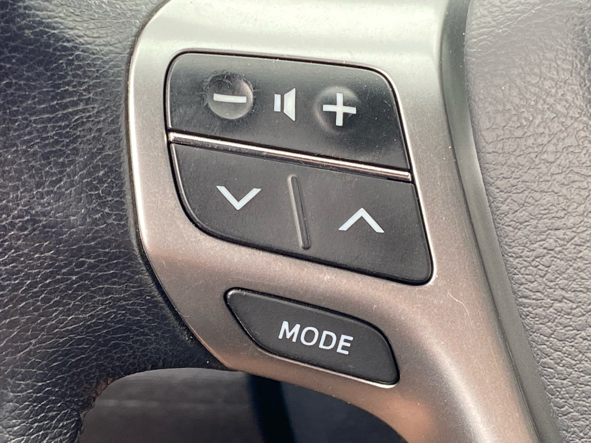 Billede af Toyota Avensis 2,0 D-4D DPF T2 Premium 124HK Stc 6g