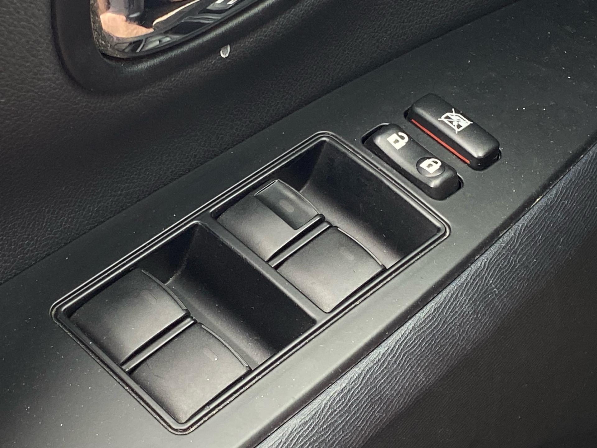 Billede af Toyota Avensis 2,0 D-4D DPF T2 Premium 124HK Stc 6g