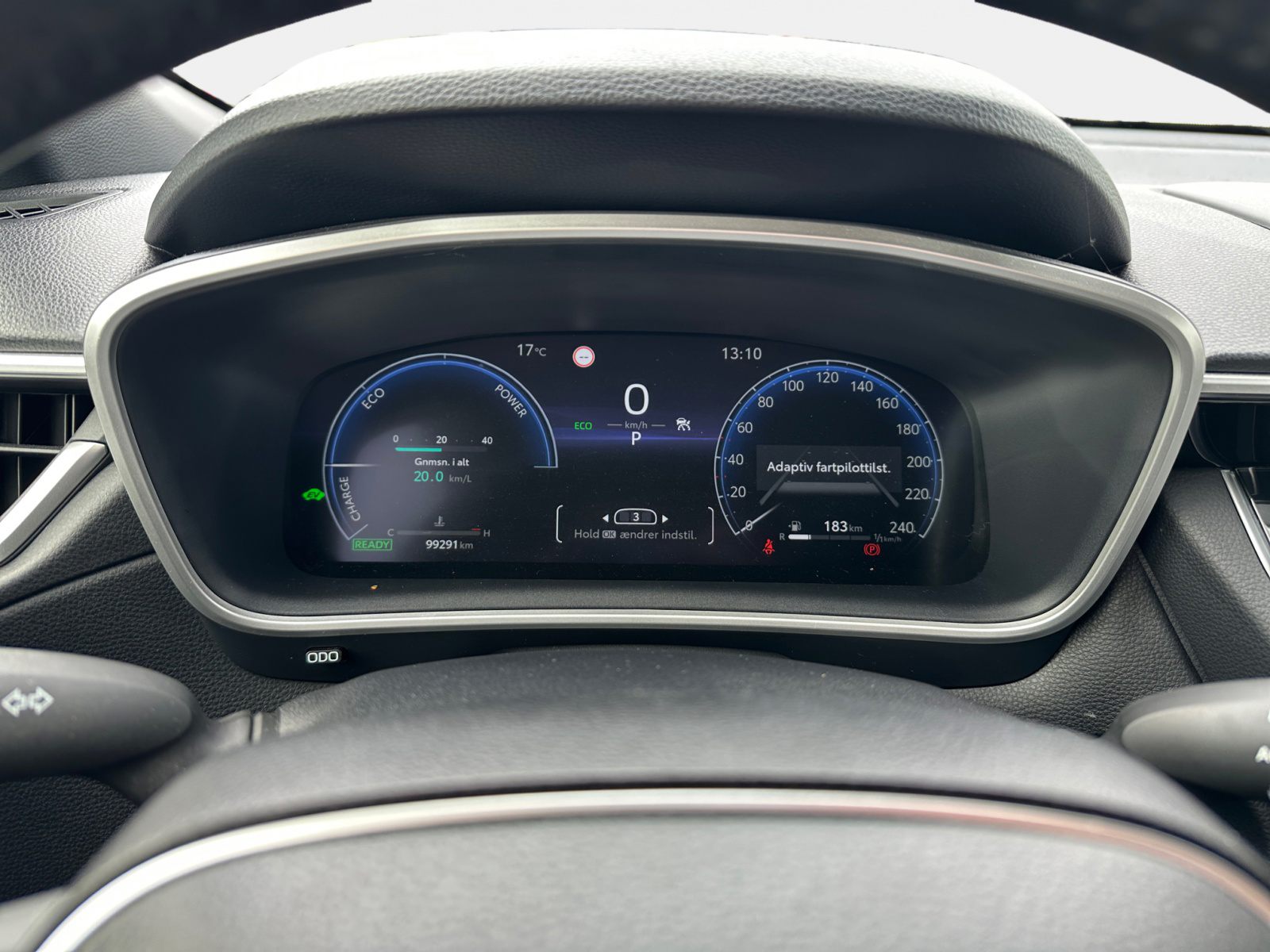 Billede af Toyota Corolla Cross 2,0 Hybrid Style E-CVT 197HK Van Aut.