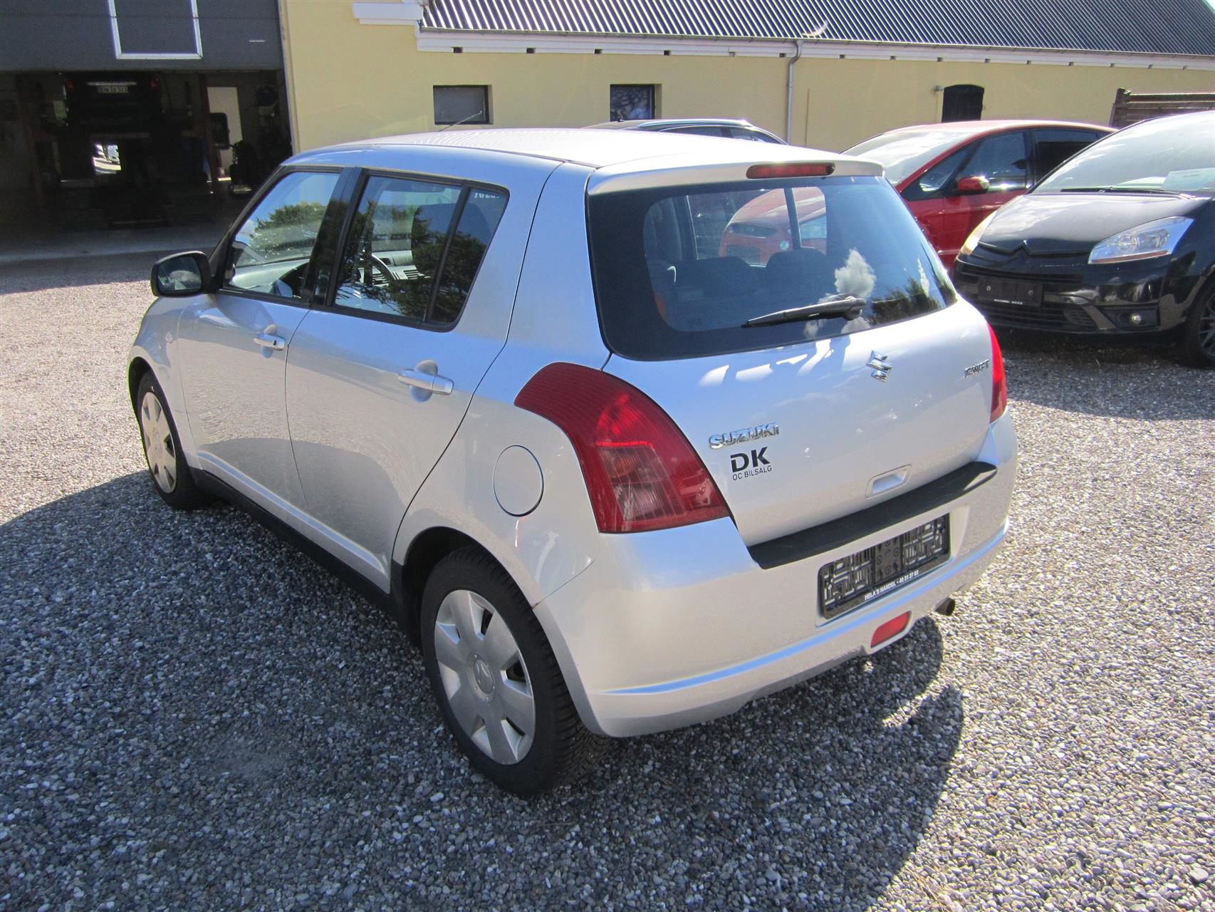 Billede af Suzuki Swift 1,3 GL 92HK 5d