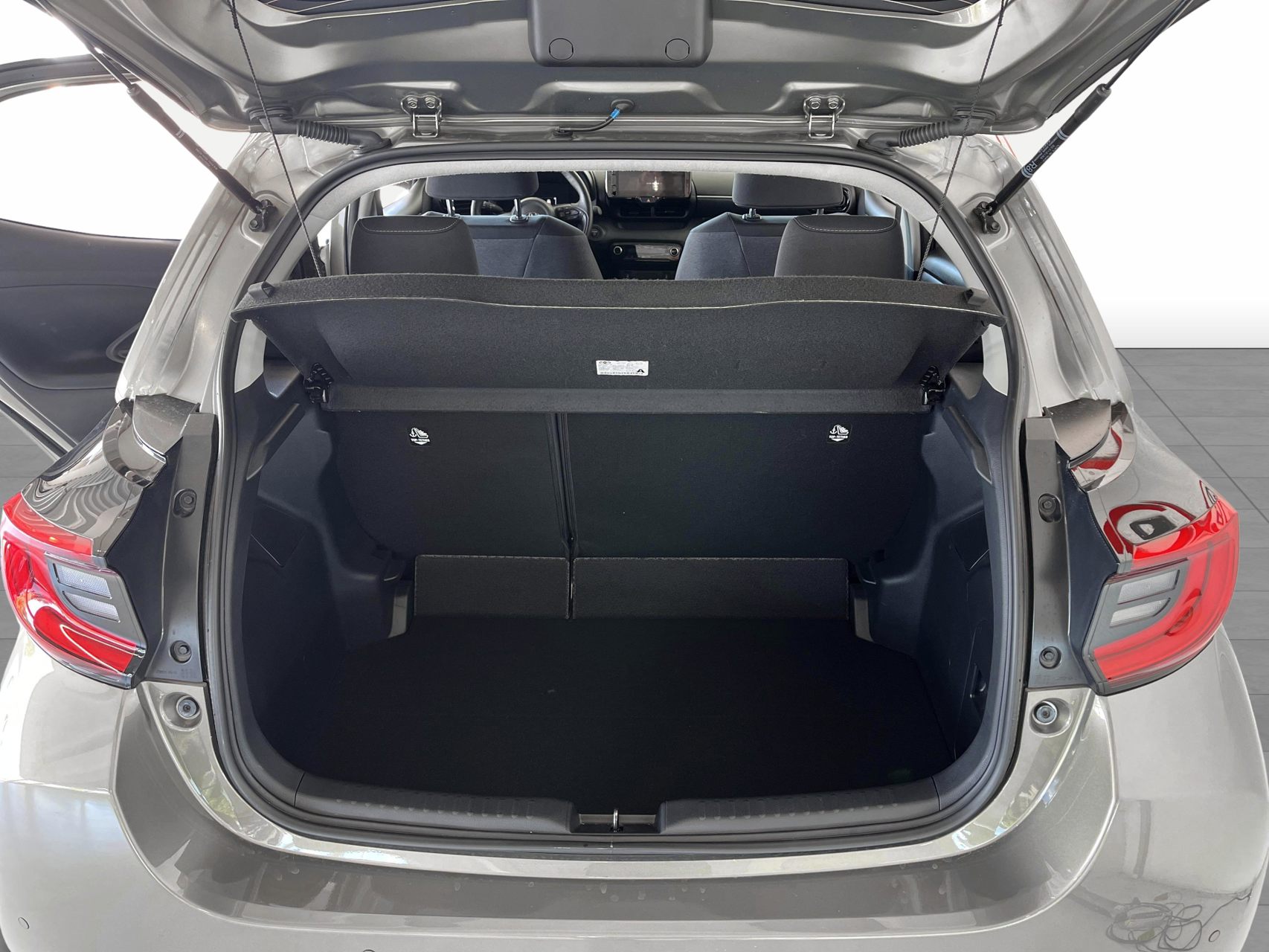 Billede af Toyota Yaris 1,5 Hybrid Style Comfort 116HK 5d Trinl. Gear