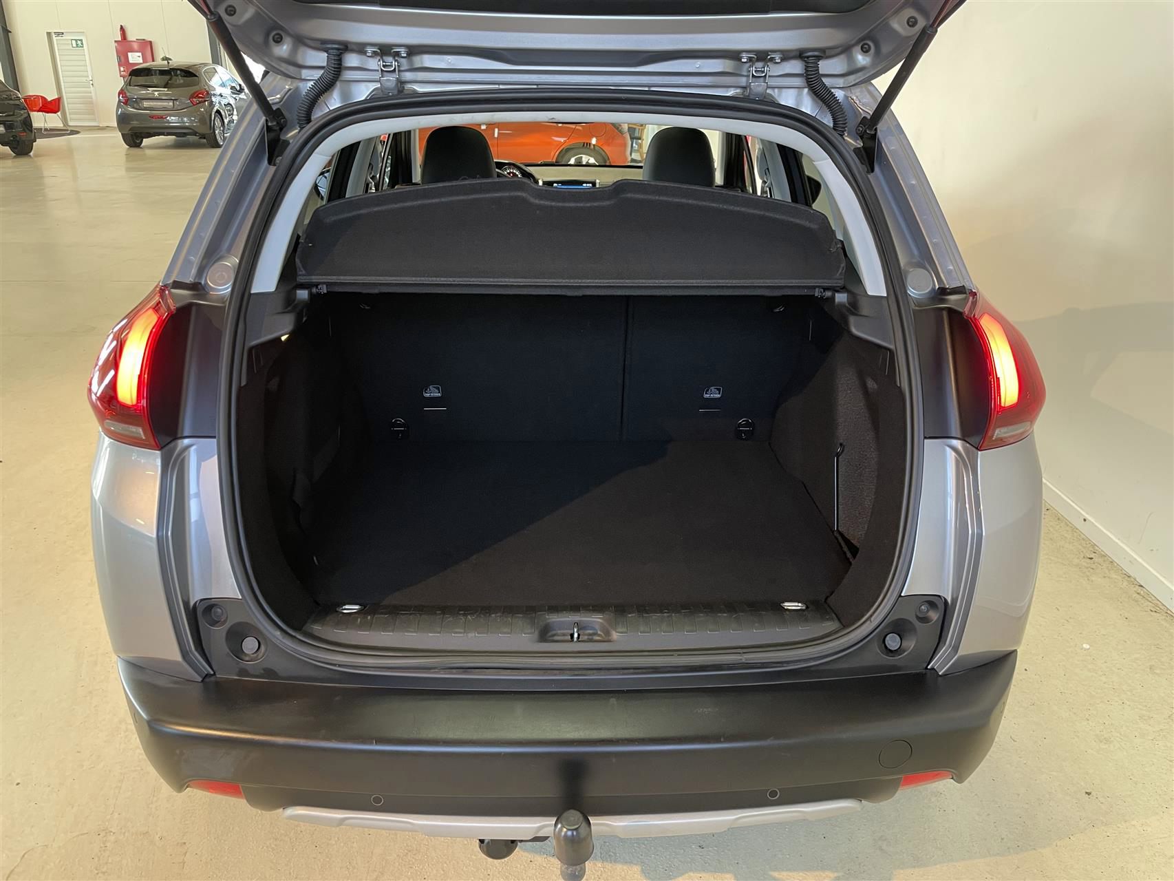 Billede af Peugeot 2008 1,2 PureTech Selection Sky 130HK 5d 6g