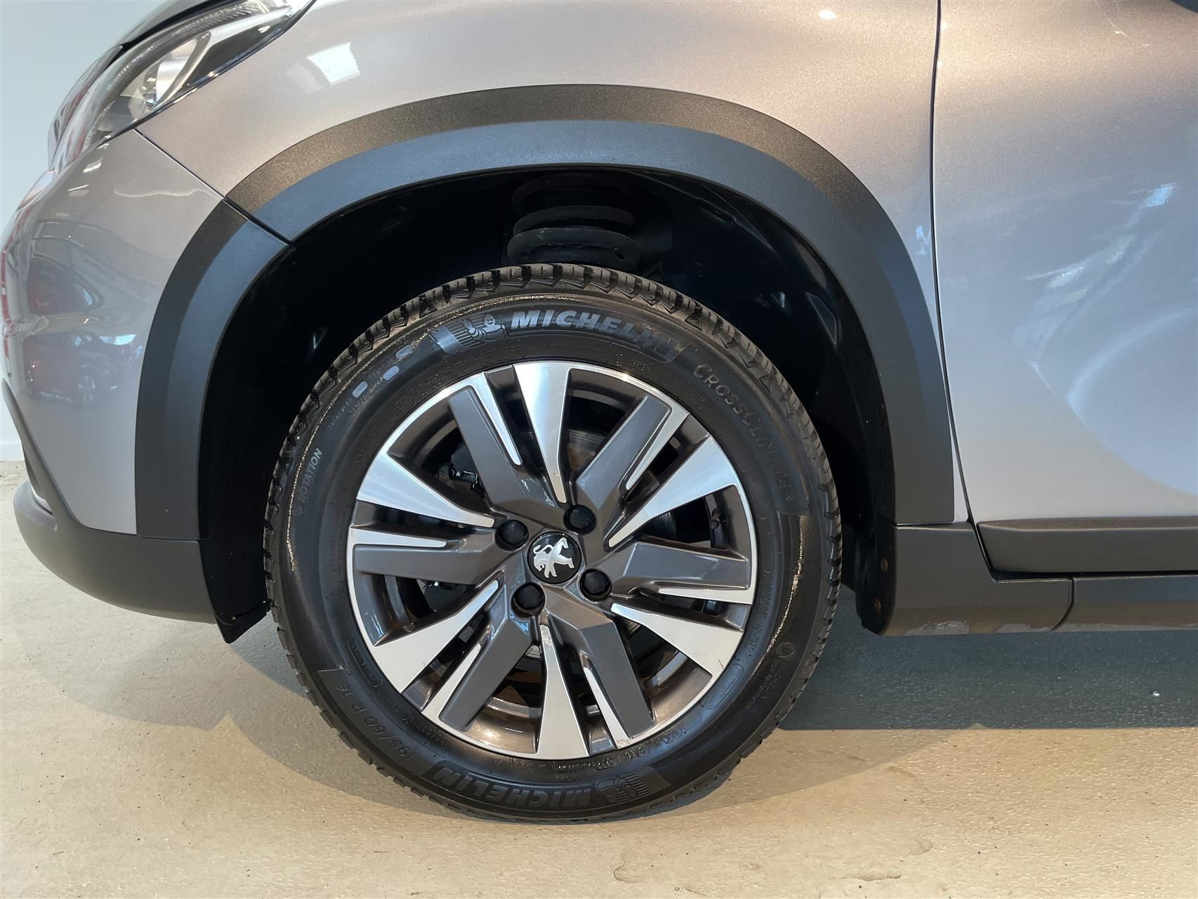 Billede af Peugeot 2008 1,2 PureTech Selection Sky 130HK 5d 6g