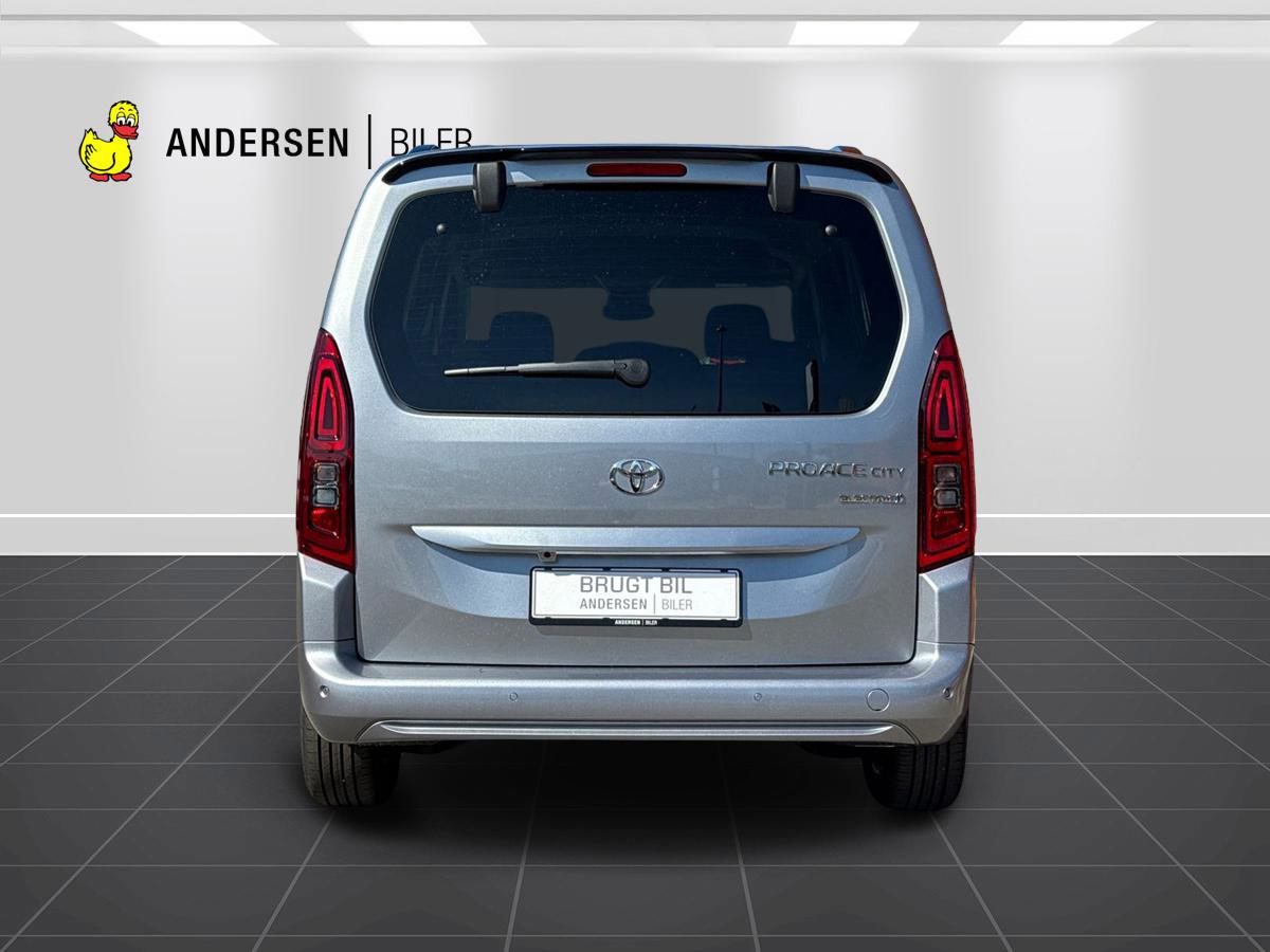 Billede af Toyota Proace City Verso Electric Medium EL Family 2 Skydedøre 136HK Aut.