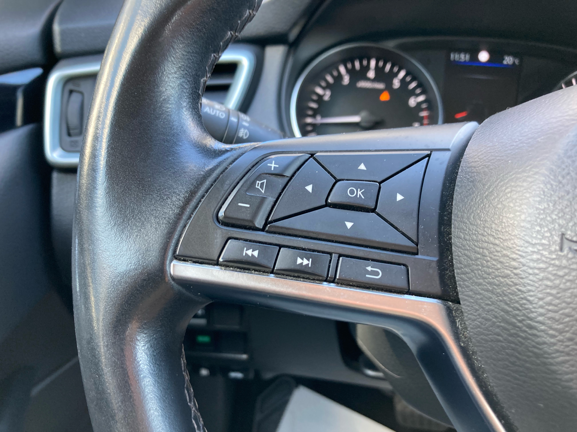 Billede af Nissan Qashqai 1,3 Dig-T Acenta NNC Display DCT 160HK 5d 7g Aut.