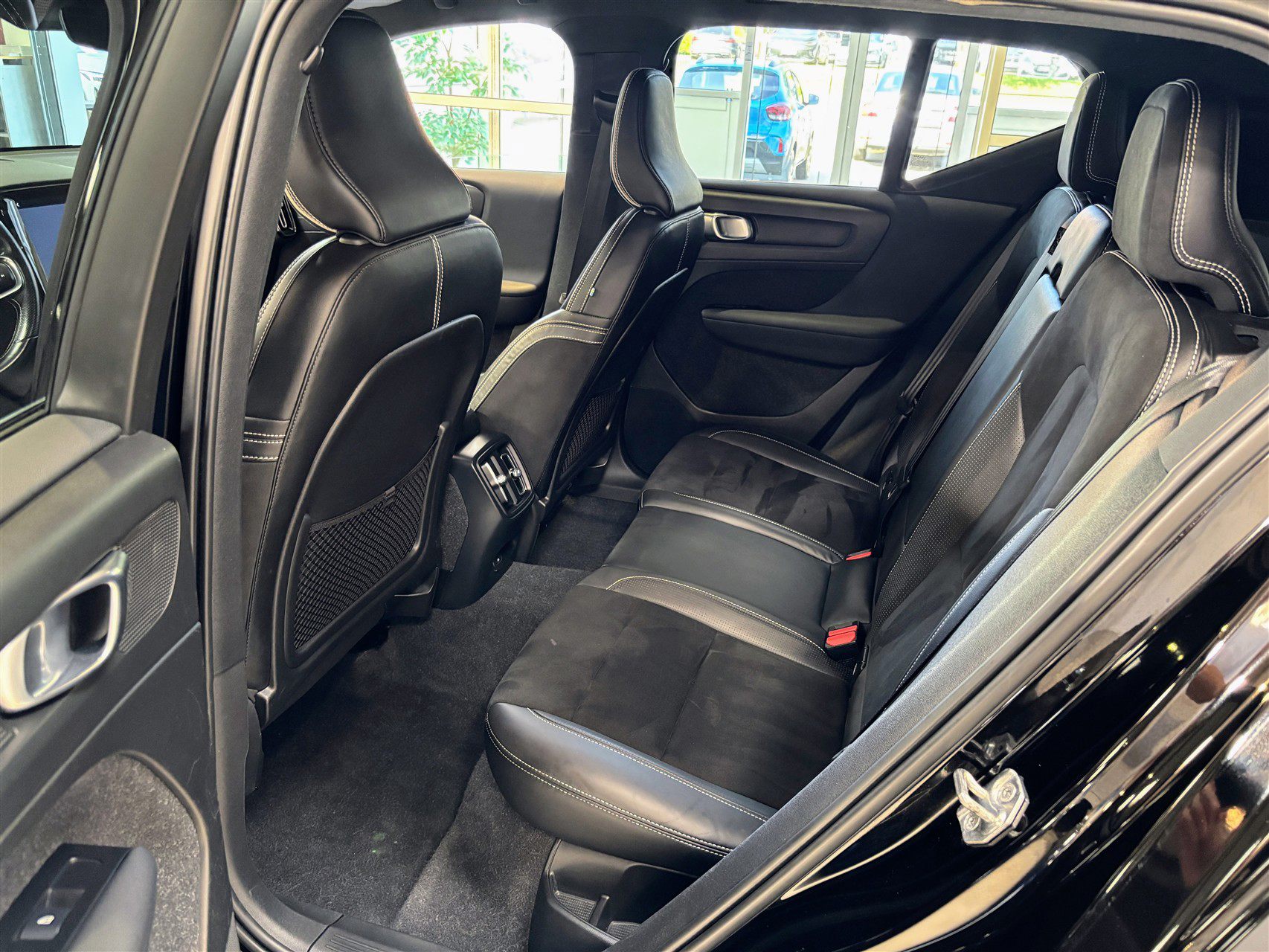 Billede af Volvo XC40 P8 Recharge Twin R-design AWD 408HK 5d Aut.