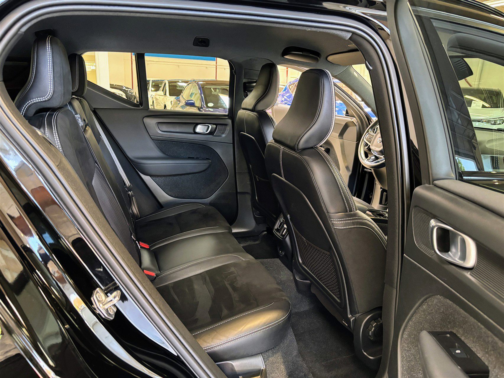 Billede af Volvo XC40 P8 Recharge Twin R-design AWD 408HK 5d Aut.