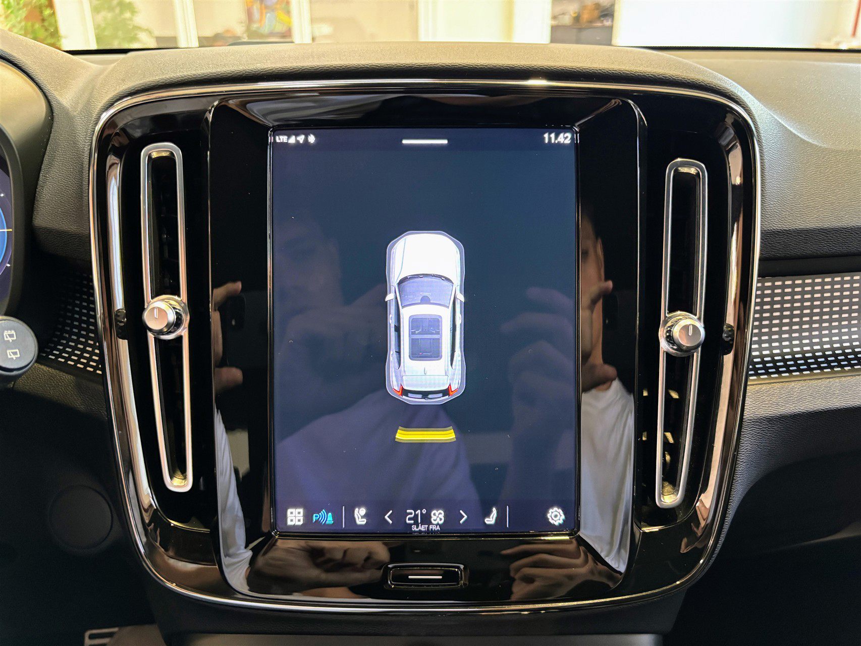 Billede af Volvo XC40 P8 Recharge Twin R-design AWD 408HK 5d Aut.