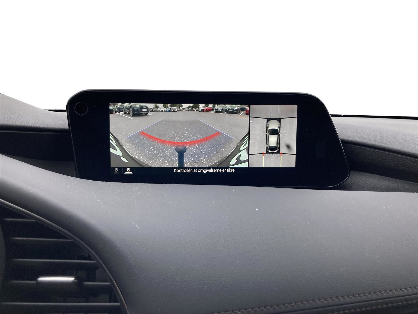 Billede af Mazda 3 2,0 Skyactiv-X  Mild hybrid Cosmo AWD 180HK 5d 6g Aut.