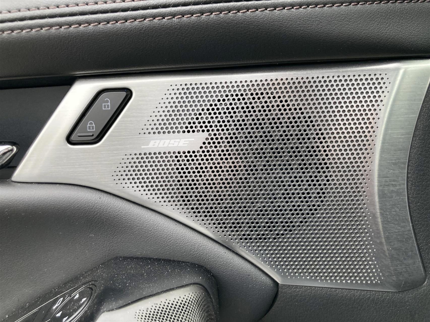 Billede af Mazda 3 2,0 Skyactiv-X  Mild hybrid Cosmo AWD 180HK 5d 6g Aut.