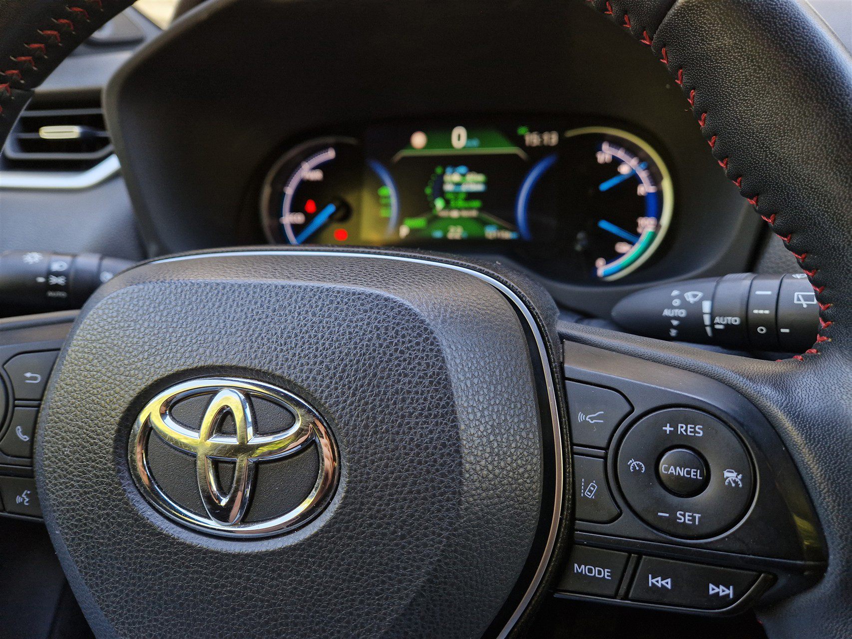 Billede af Toyota RAV4 Plug-in 2,5 Plugin-hybrid H3 Premium AWD 306HK 5d 6g Aut.