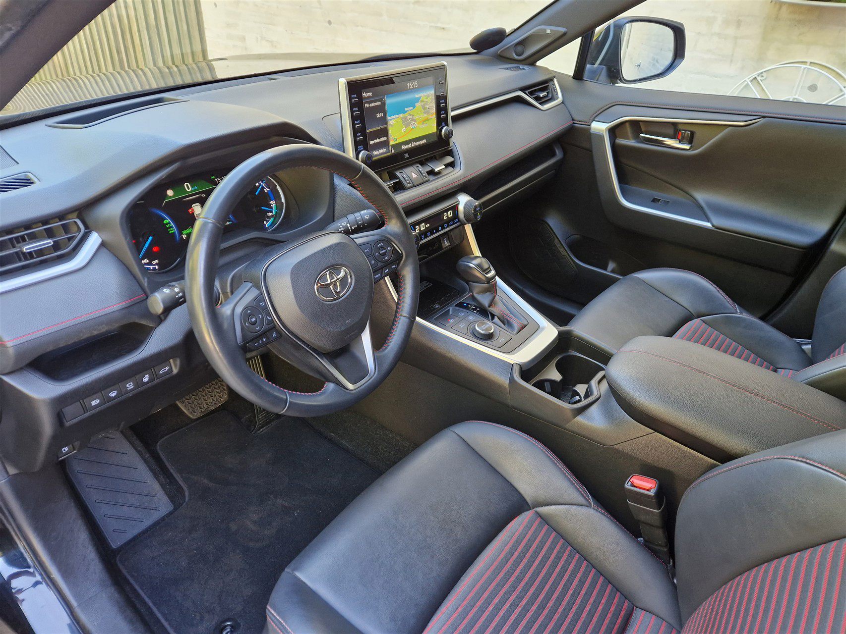 Billede af Toyota RAV4 Plug-in 2,5 Plugin-hybrid H3 Premium AWD 306HK 5d 6g Aut.