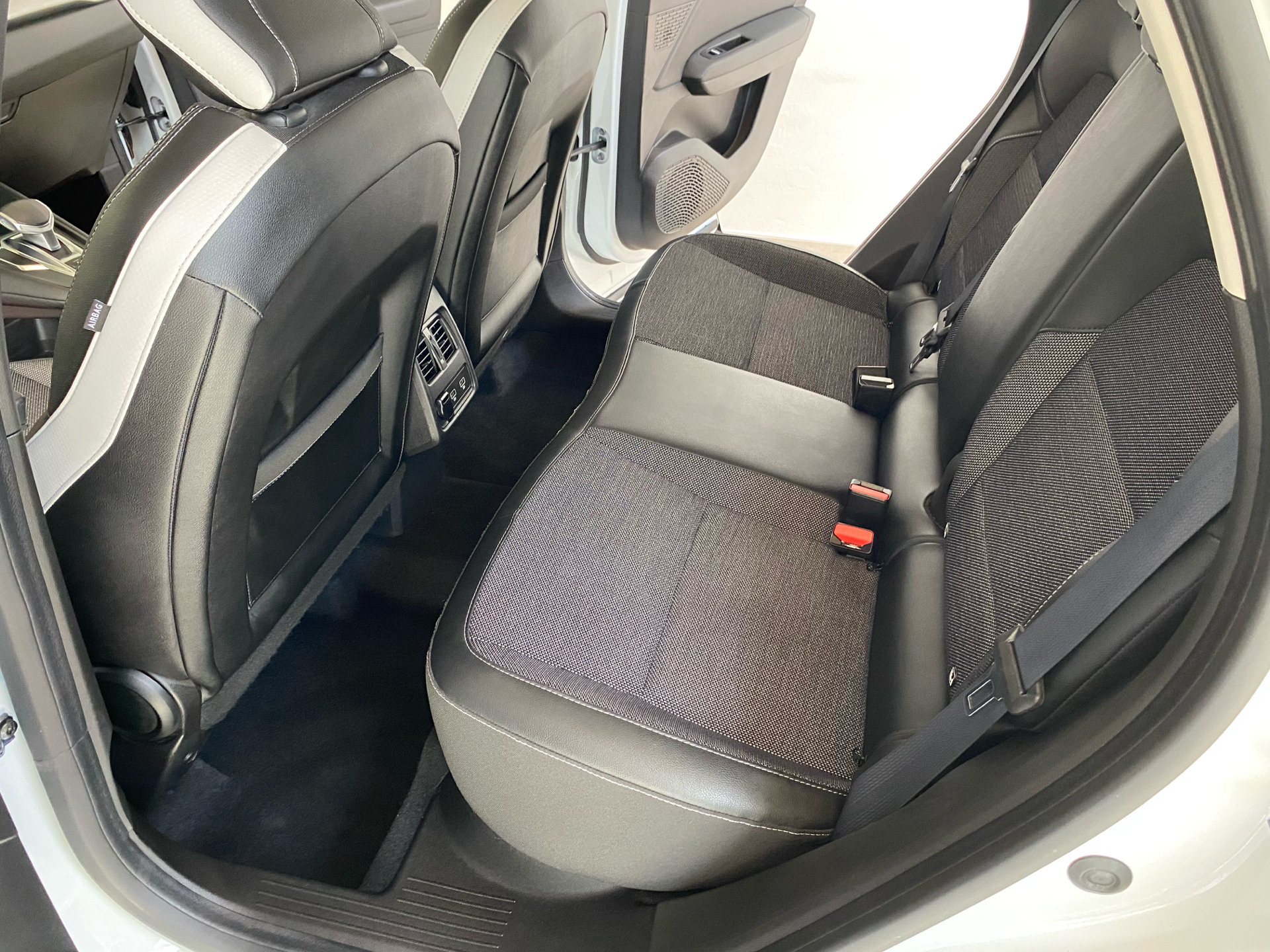 Billede af Renault Captur 1,3 TCE GPF Intens EDC 155HK 5d 7g Aut.